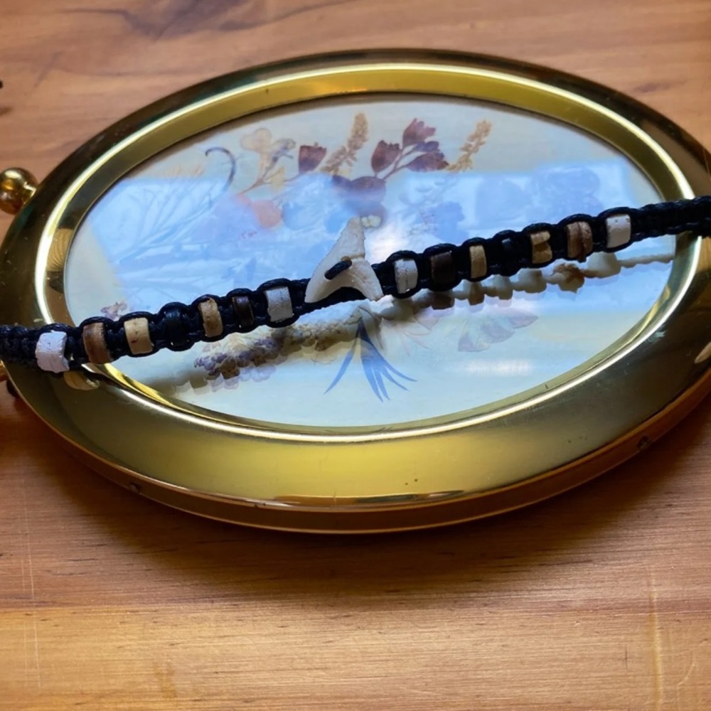 4/25$$ Shark Tooth Hemp Macrame Bracelet Ocean